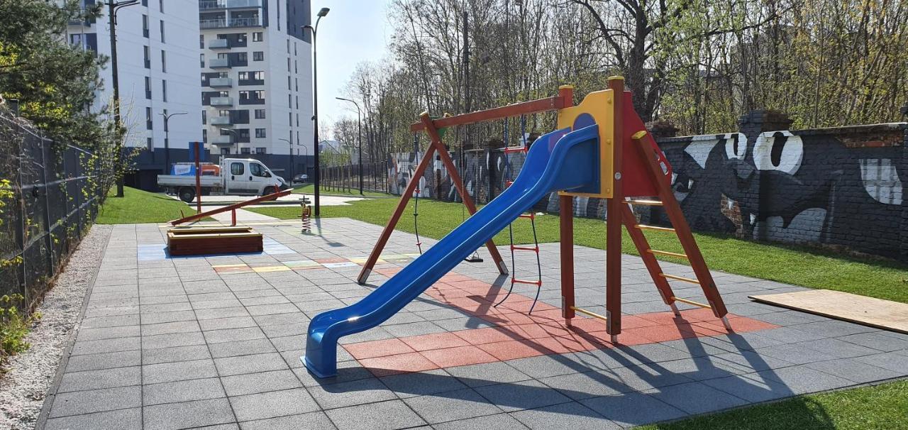 Apple Apartments - Mickiewicza Prywatne Miejsce Parkingowe Lodz  Ngoại thất bức ảnh